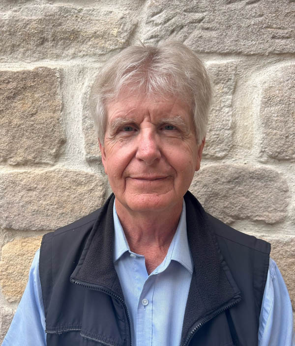 Dr Derek Leaper